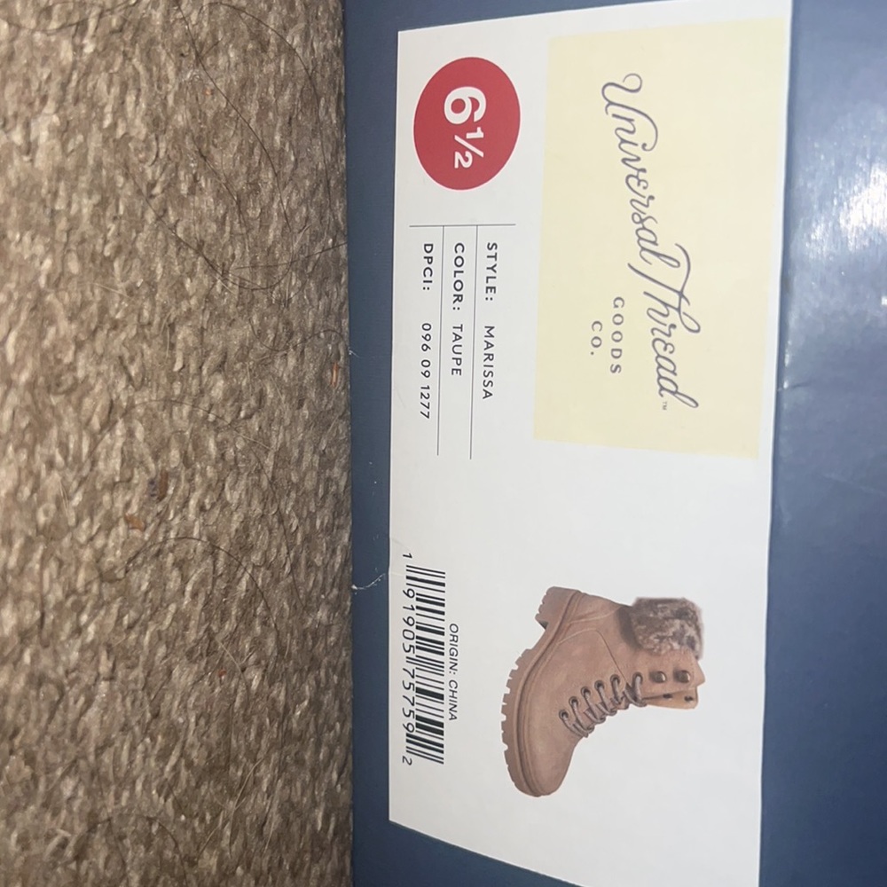Boots - Picture 6 of 6